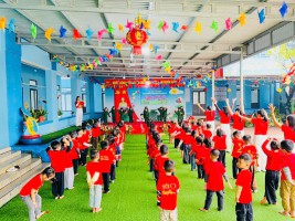 GIEO MẦM LÒNG YÊU NƯỚC TỪ TUỔI THƠ - ĐỒNG DIỄN CHÀO MỪNG NGÀY 22/12 TẠI TRƯỜNG MẦM NON KỲ LỢI.