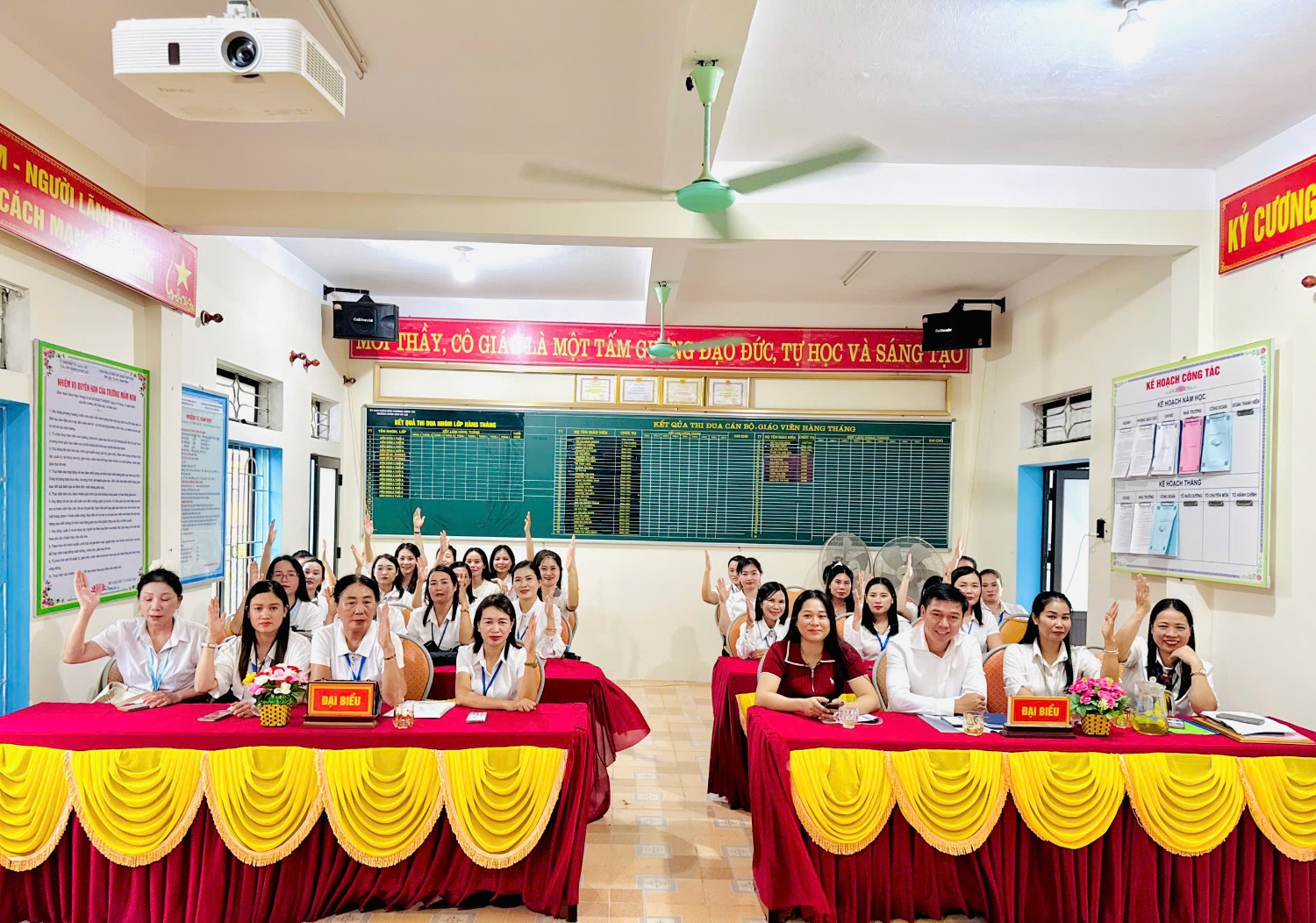 ảnh hội nghị 4