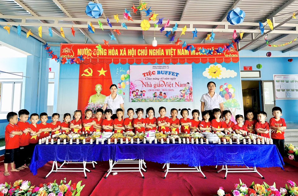  TRƯỜNG MẦM NON KỲ LỢI TỔ CHỨC "TIỆC BUFFET " CHÀO MỪNG 43 NĂM NGÀY NHÀ GIÁO VIỆT NAM 20/11.