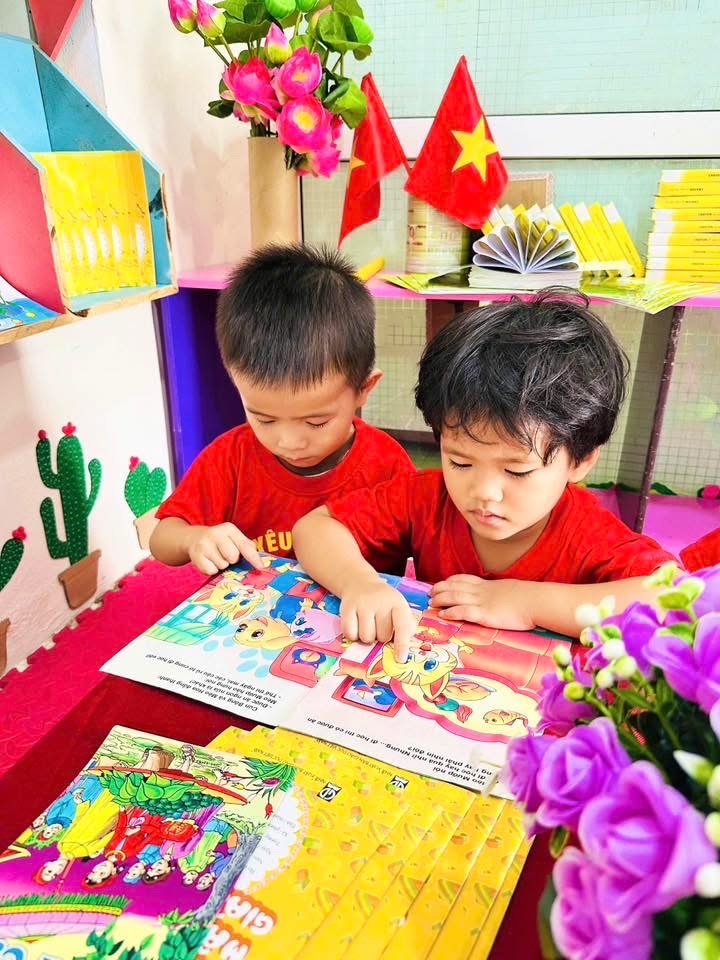 ảnh đọc sách 13